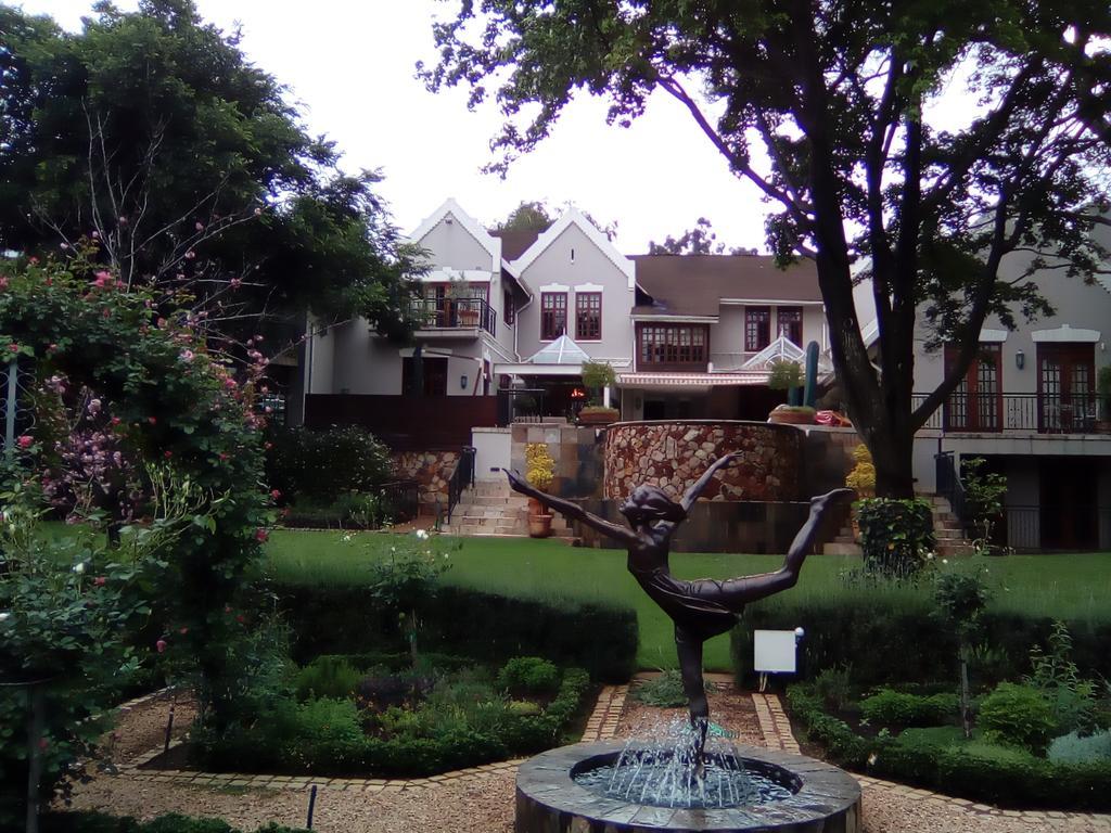 Doveton House Bed & Breakfast Johannesburg Exterior photo